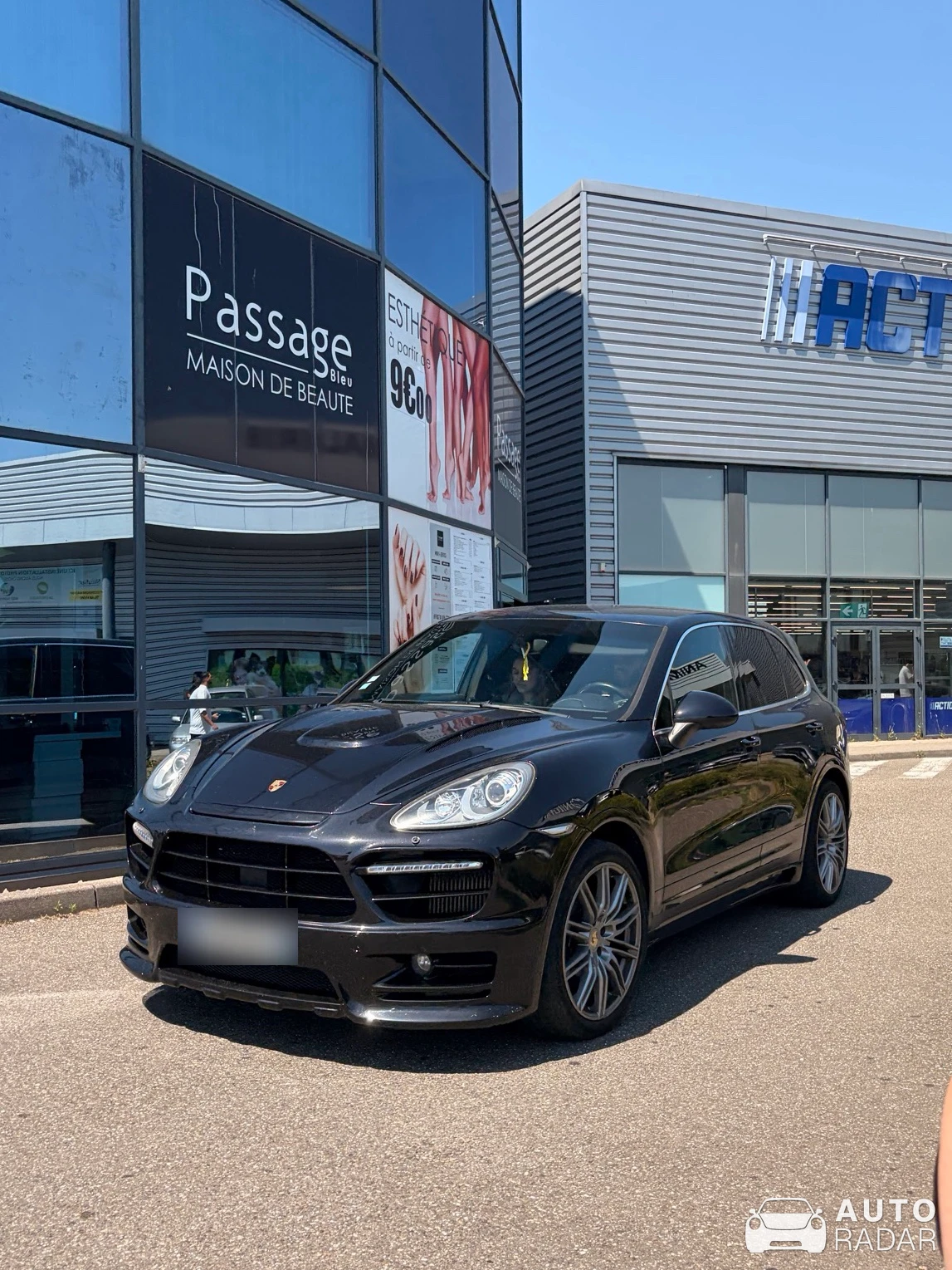 Porsche Cayenne Turbo spotted in Strasbourg