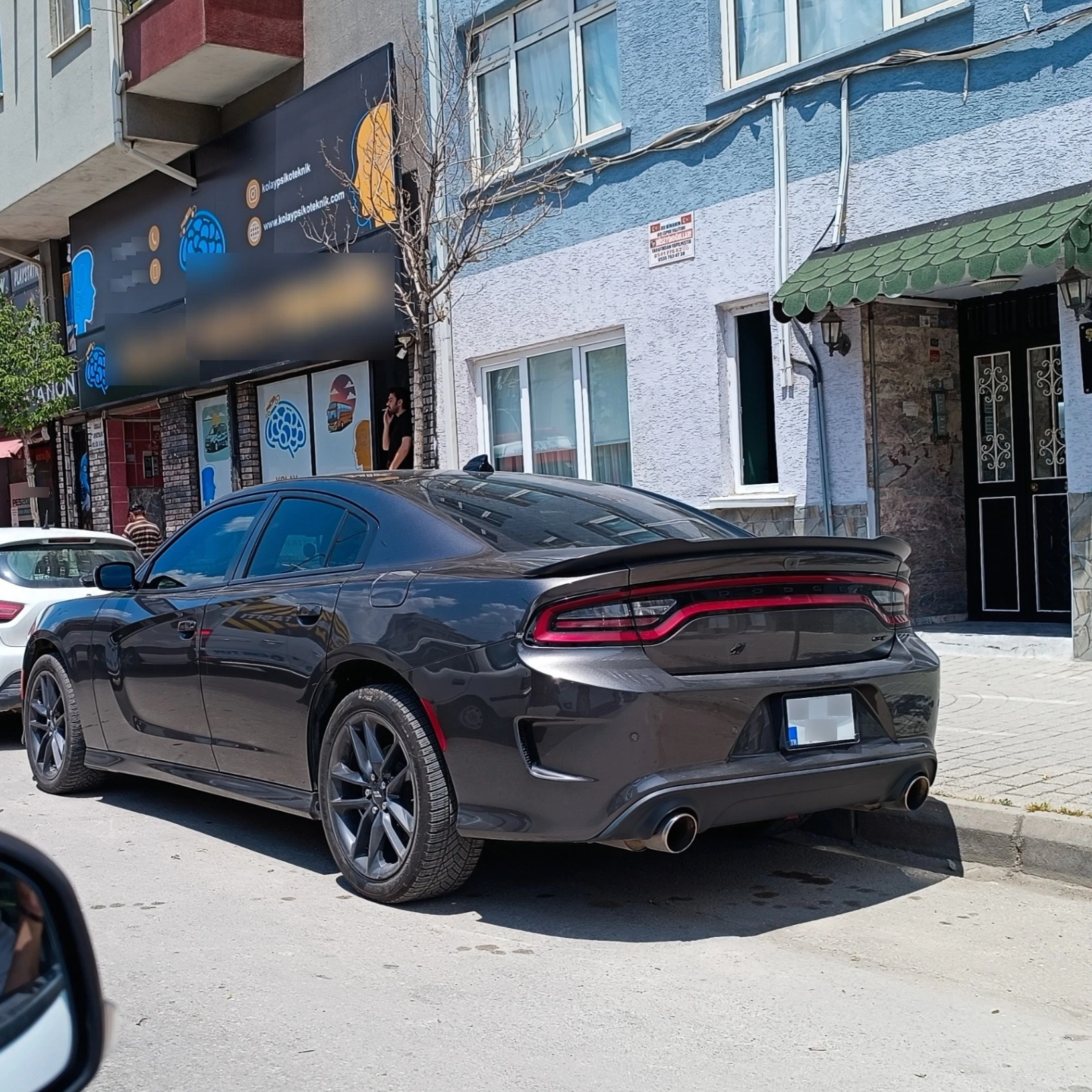 Dodge Charger spotted in Tepebaşı, Türkiye