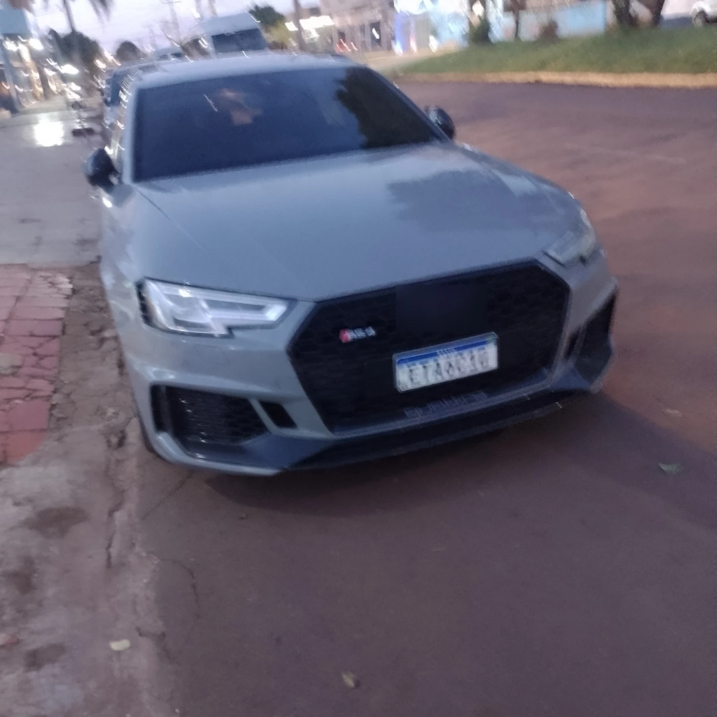 Audi RS4 Avant B9 spotted in Santo Ângelo, Brasil