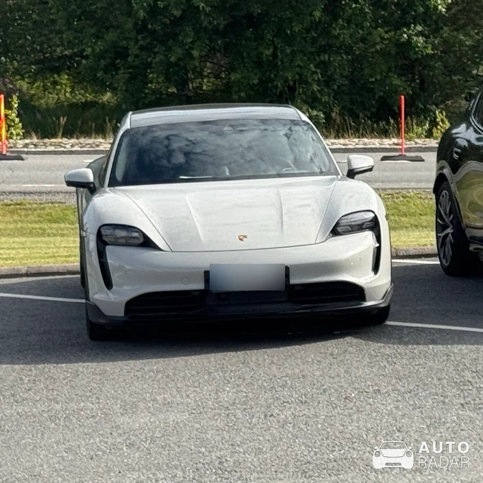 Porsche Taycan spotted in Lempäälä