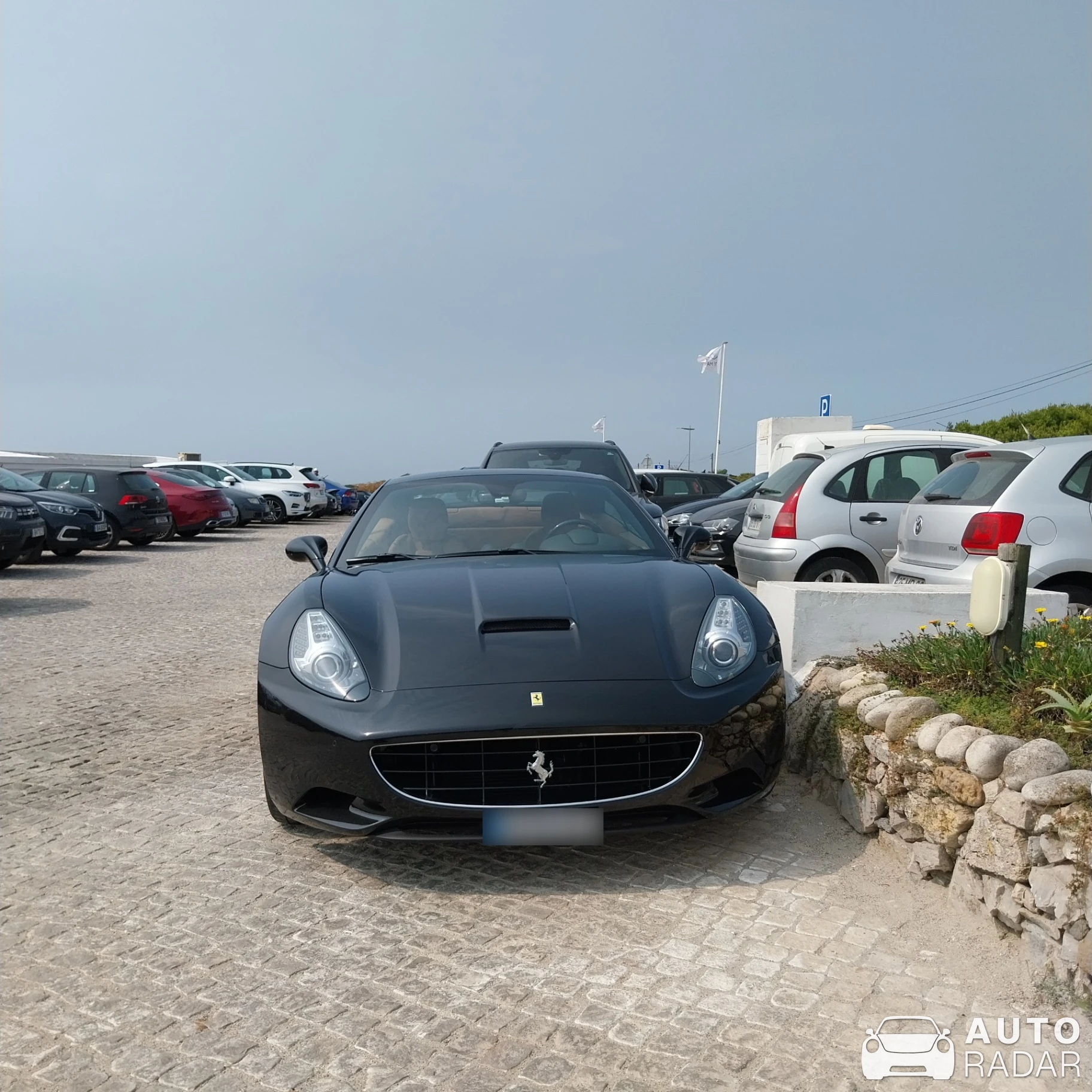 Ferrari California spotted in Cascais, Portugal