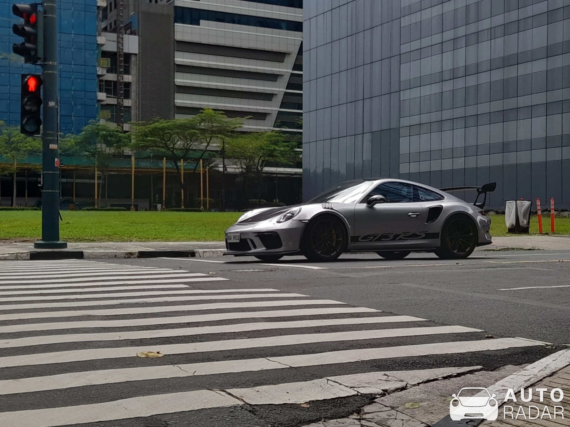 Porsche 991 GT3 RS MkII spotted in Taguig, Philippines