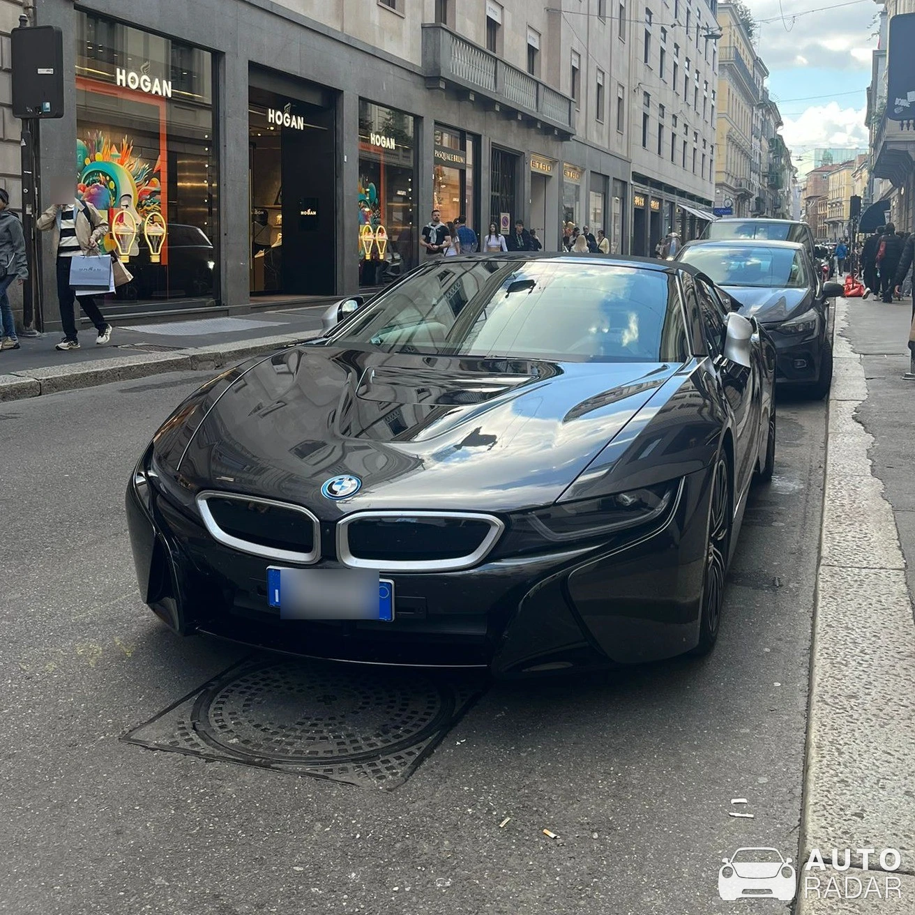 BMW i8 spotted in Milano, Italy