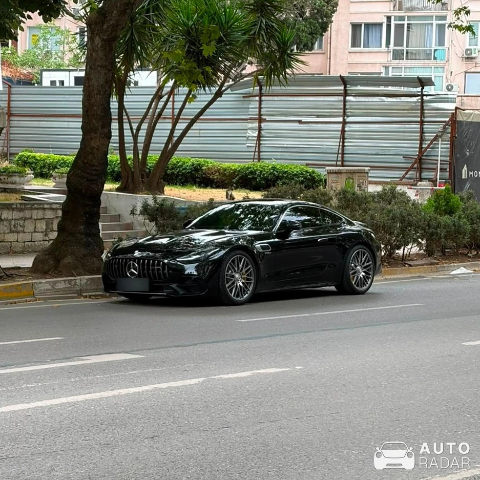 Mercedes-AMG GT 43 spotted in Kadıköy