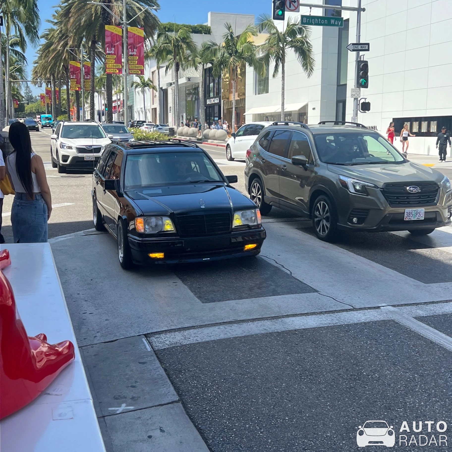 Mercedes-Benz S124 spotted in Beverly Hills, United States