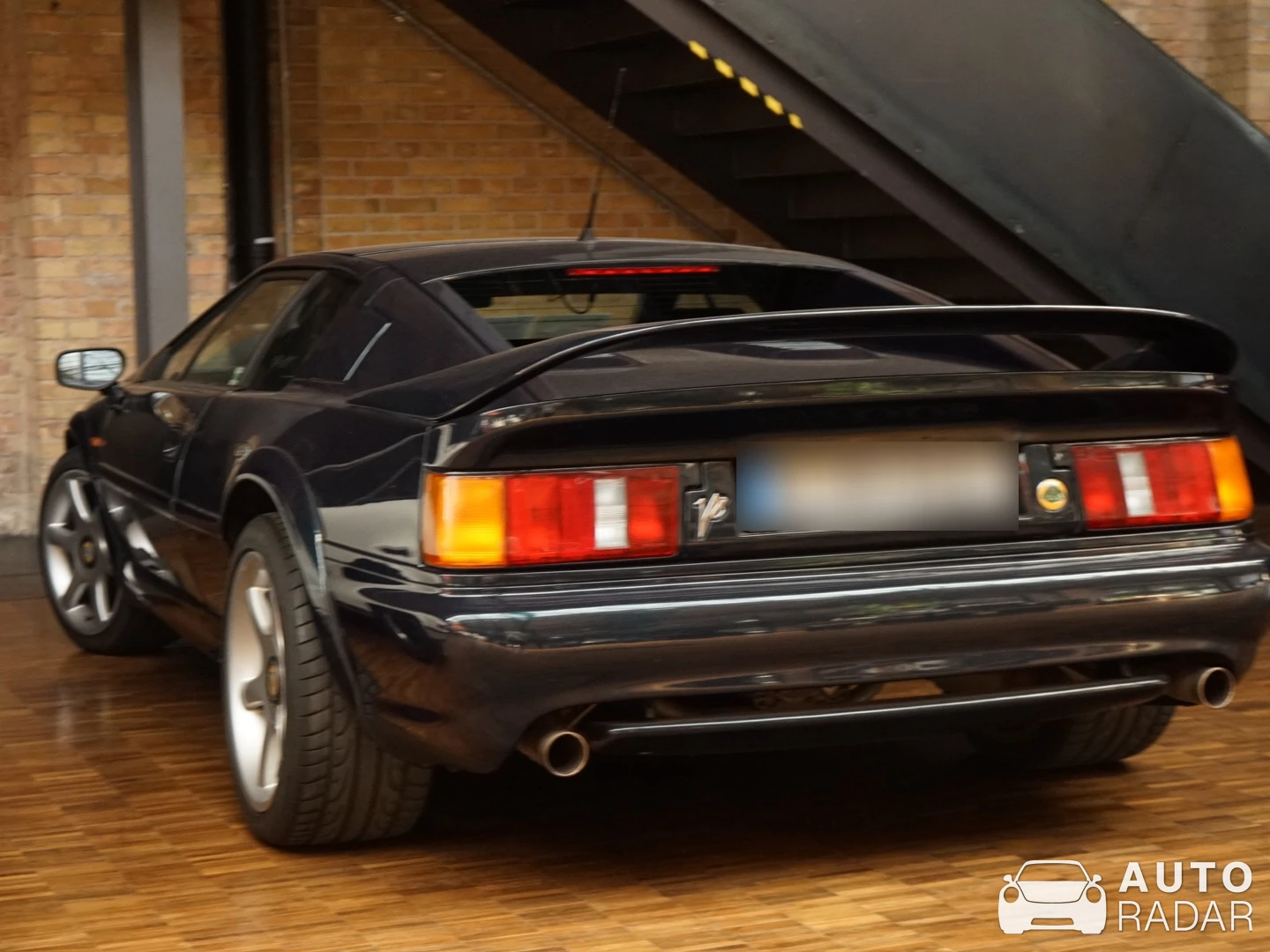 Lotus Esprit V8 GT spotted in Berliini