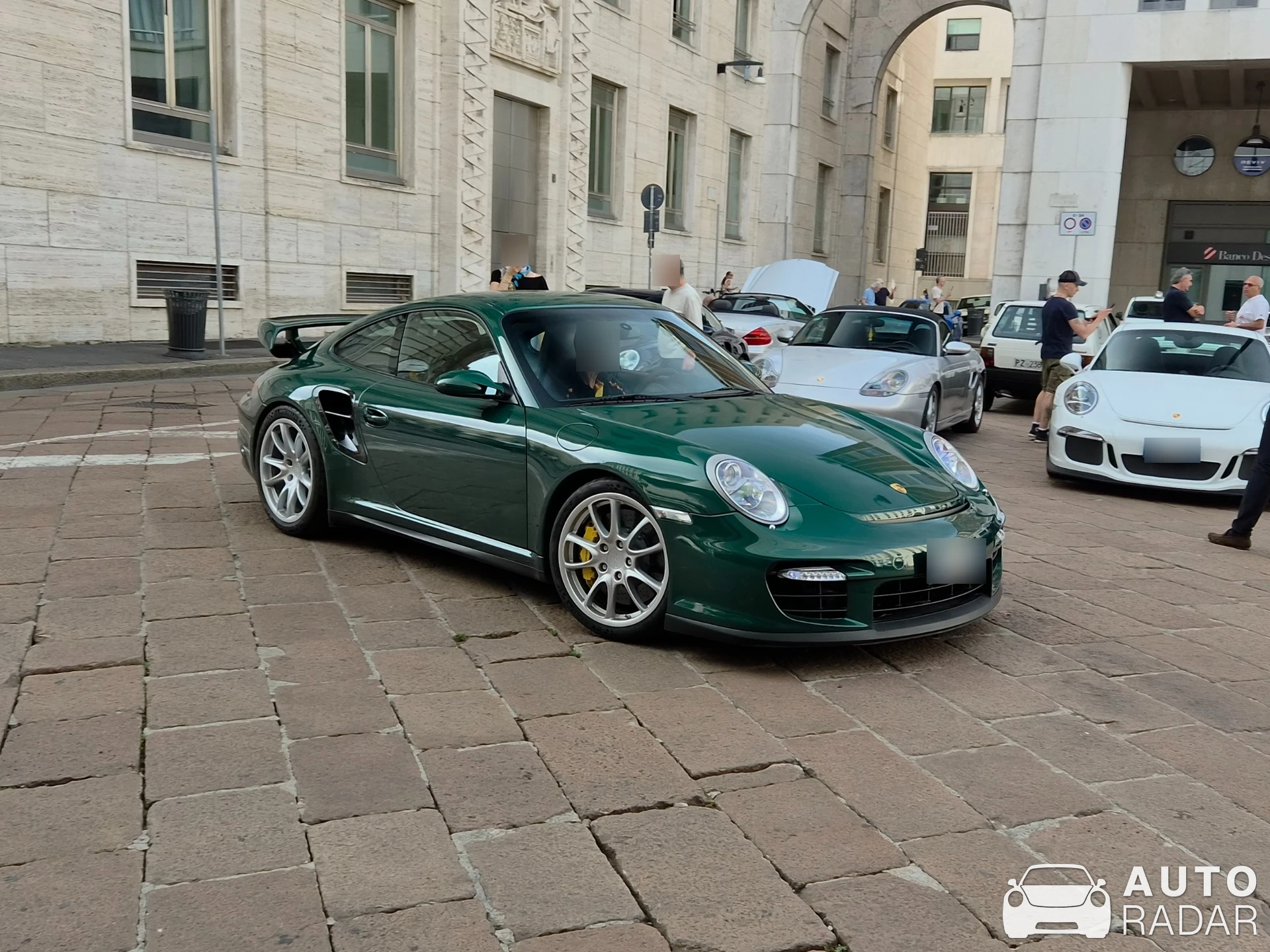Porsche 997 GT2 spotted in Milano