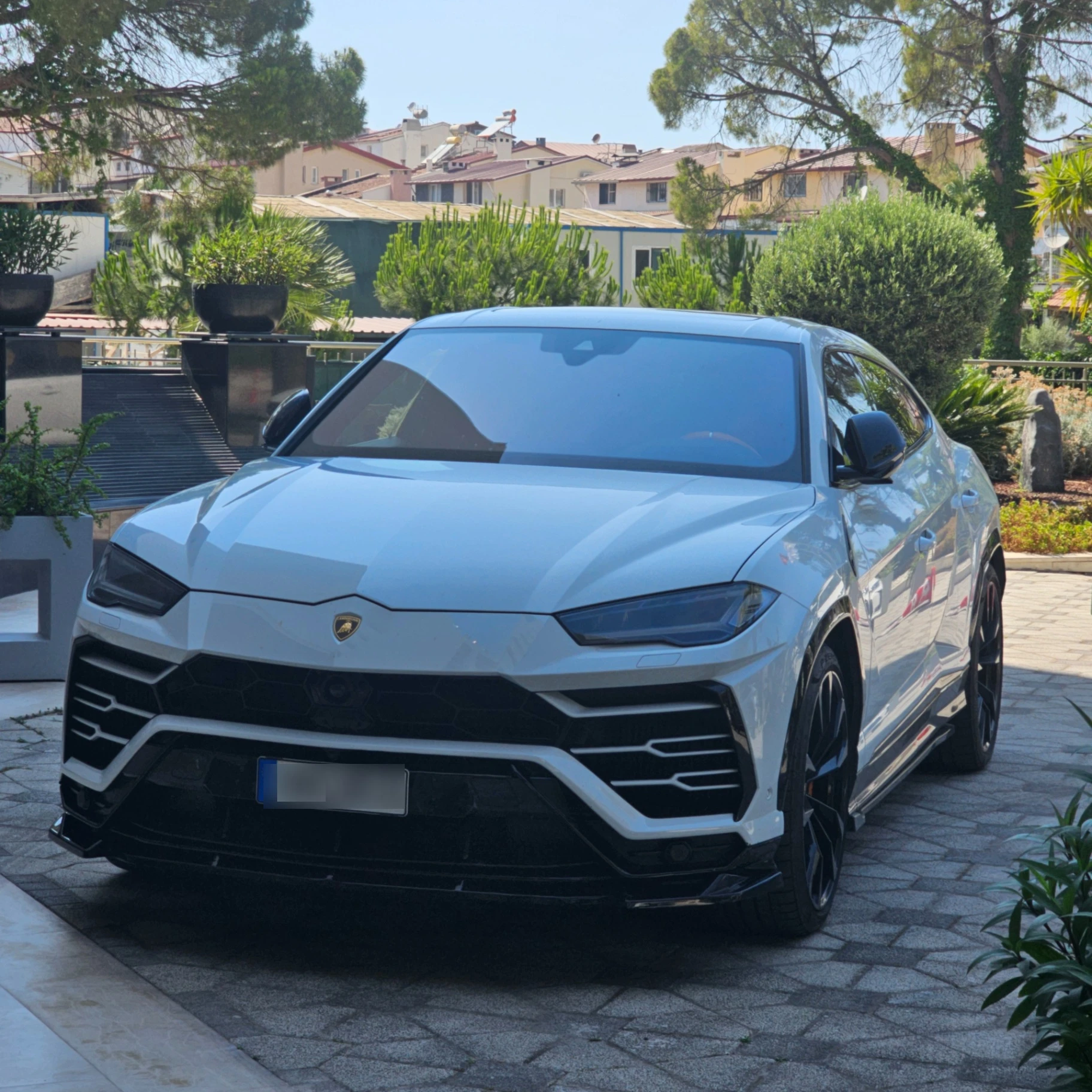 Lamborghini Urus spotted in Kuşadası, Türkiye