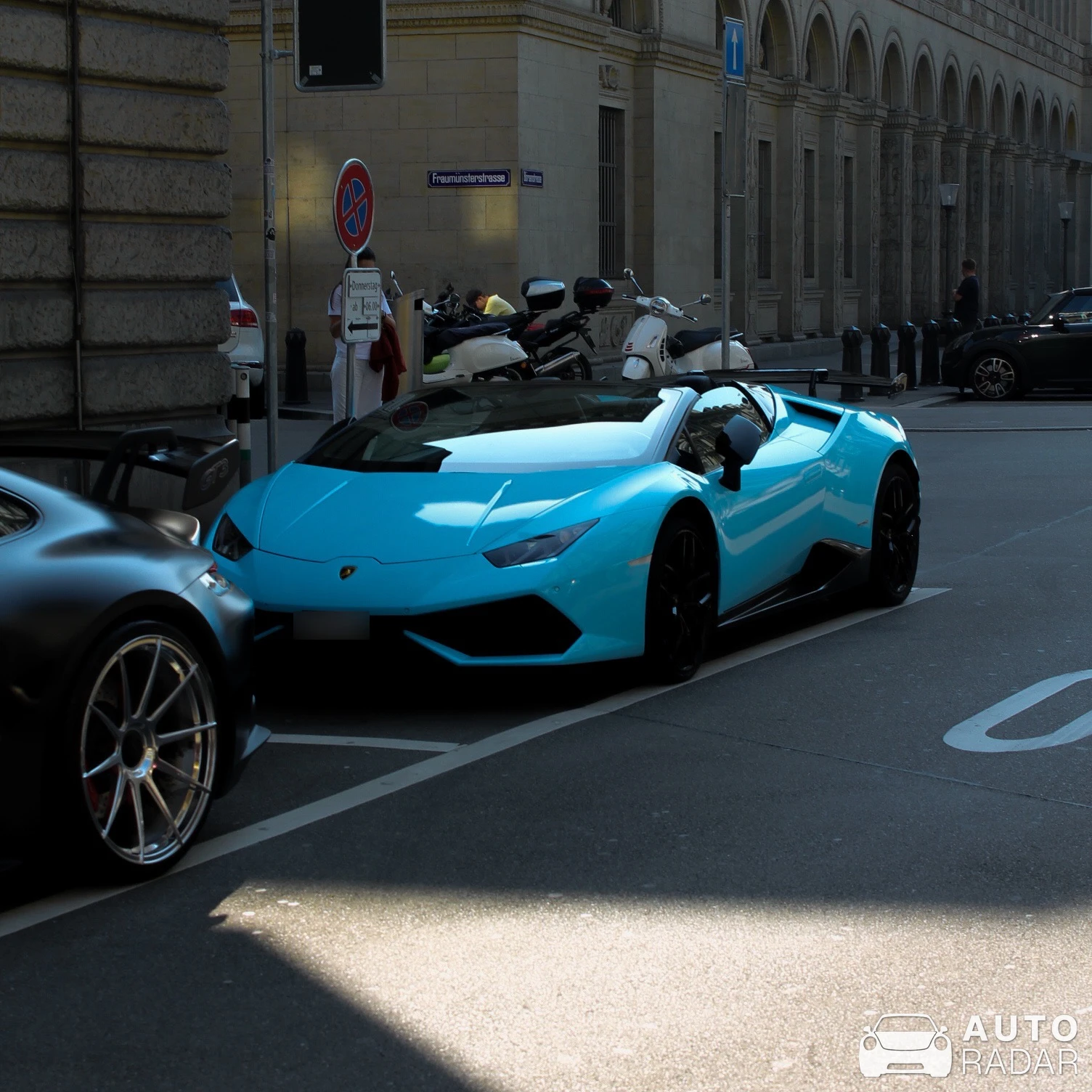 Lamborghini Huracán Spyder spotted in Zürich, Switzerland