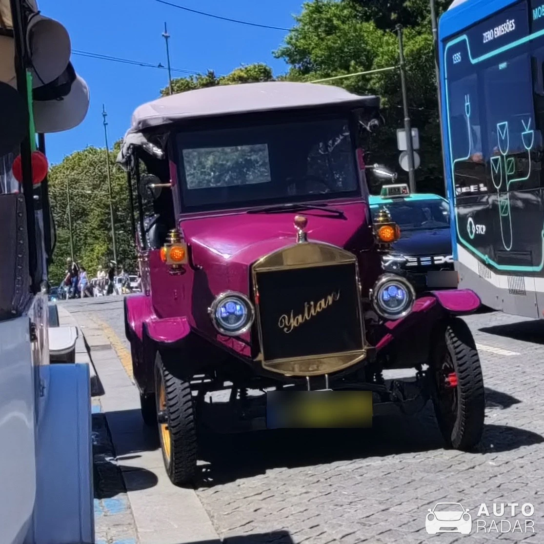 Ford Model T spotted in Espinho
