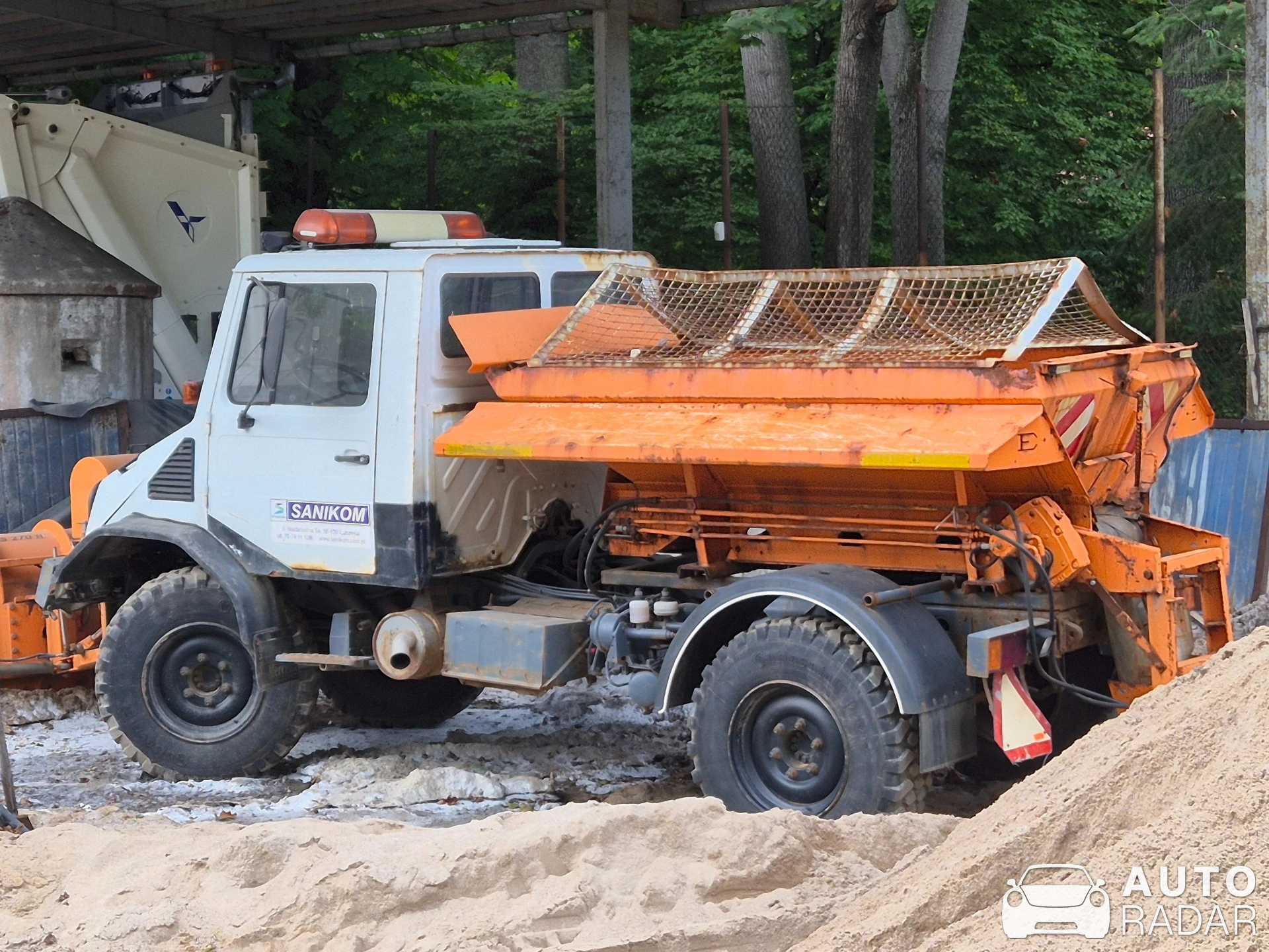 Mercedes-Benz Unimog spotted in Bielanka