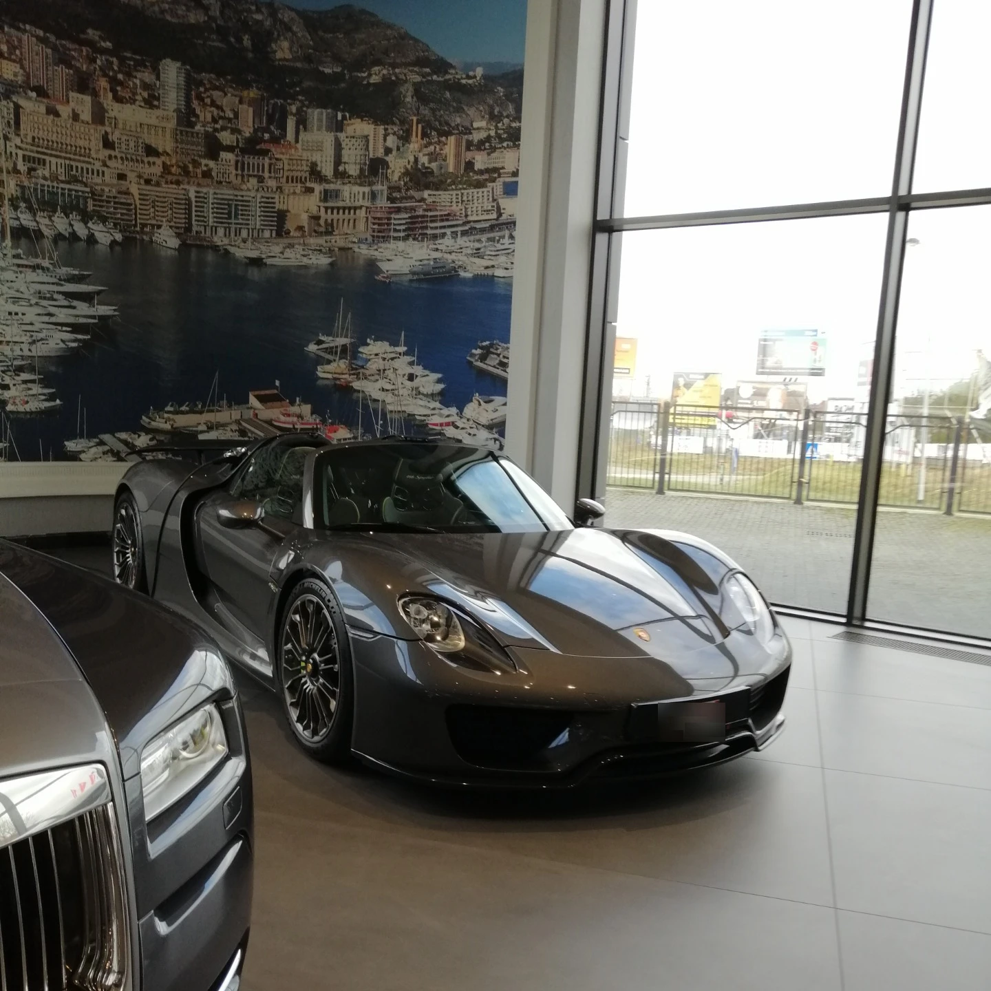 Porsche 918 Spyder spotted in Straszyn, Polska