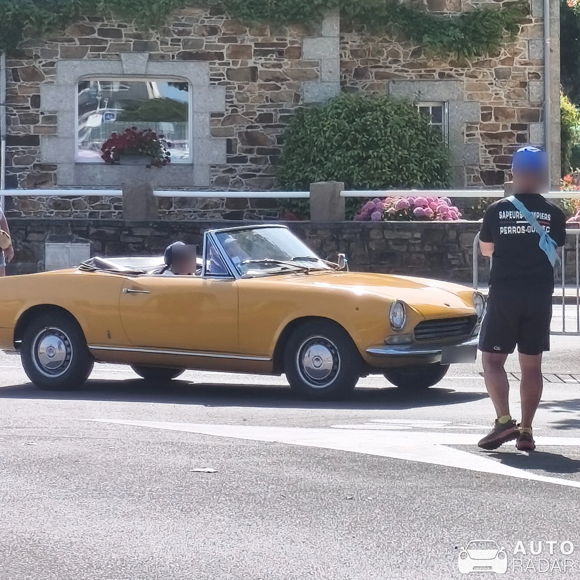 Fiat 124 Sport Spider spotted in Perros-Guirec