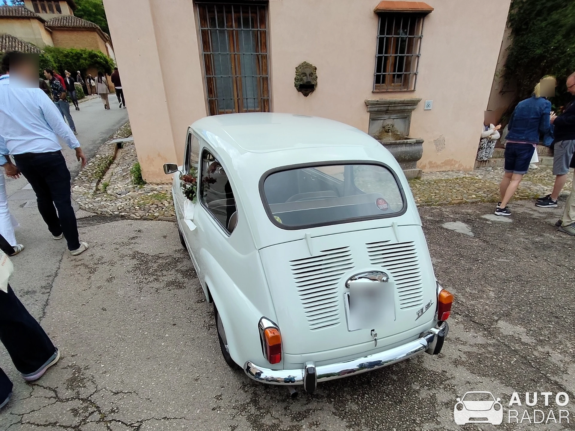 SEAT 600 spotted in Granada