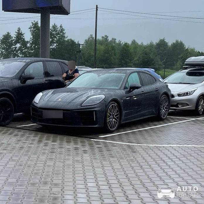 Porsche 972 Panamera spotted in Piechowice