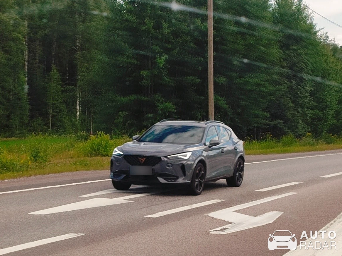 CUPRA Formentor VZ5 spotted in Lusi