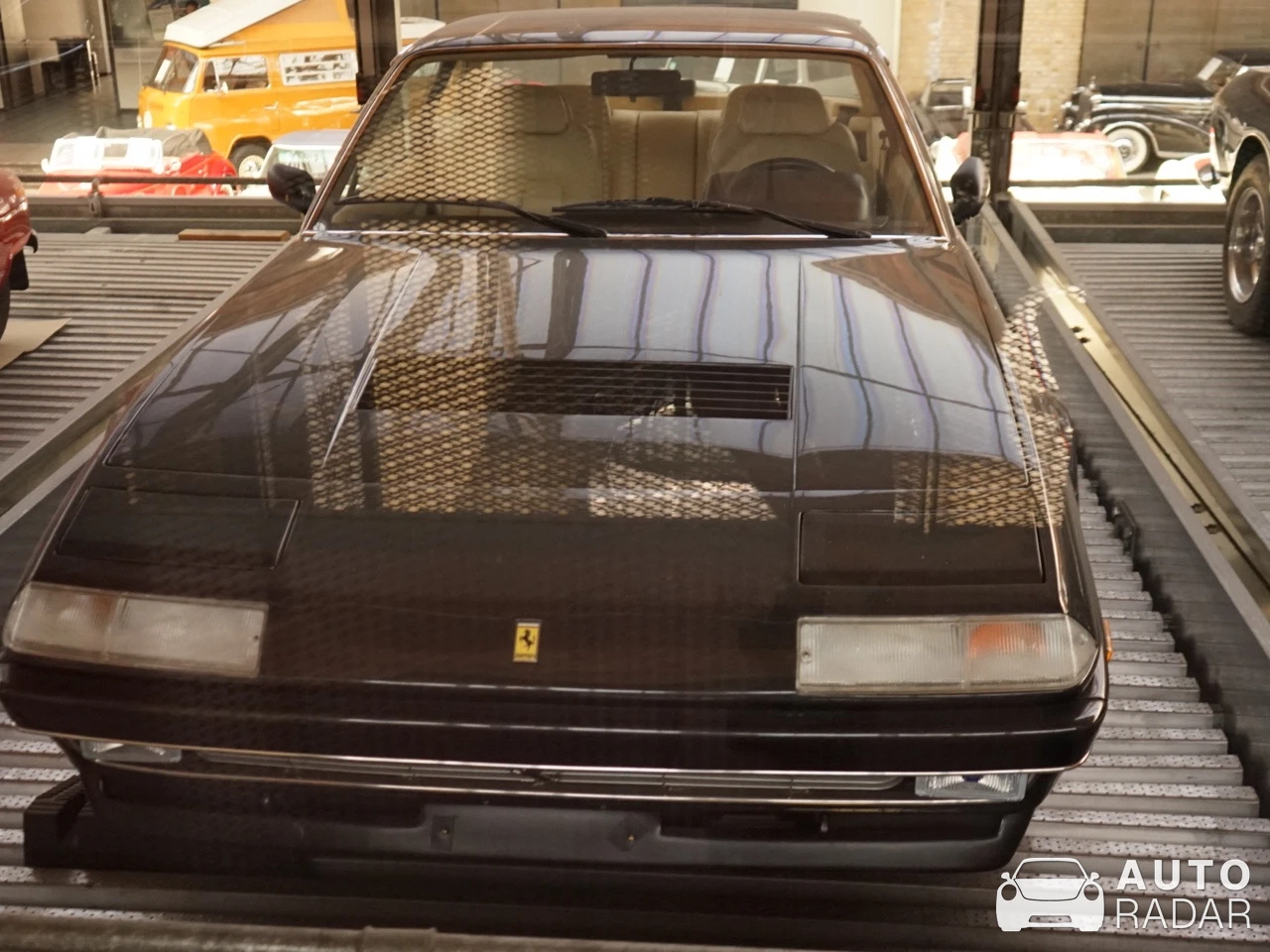 Ferrari 400 spotted in Berliini