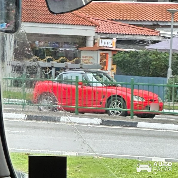 Suzuki Cappuccino spotted in Singapore