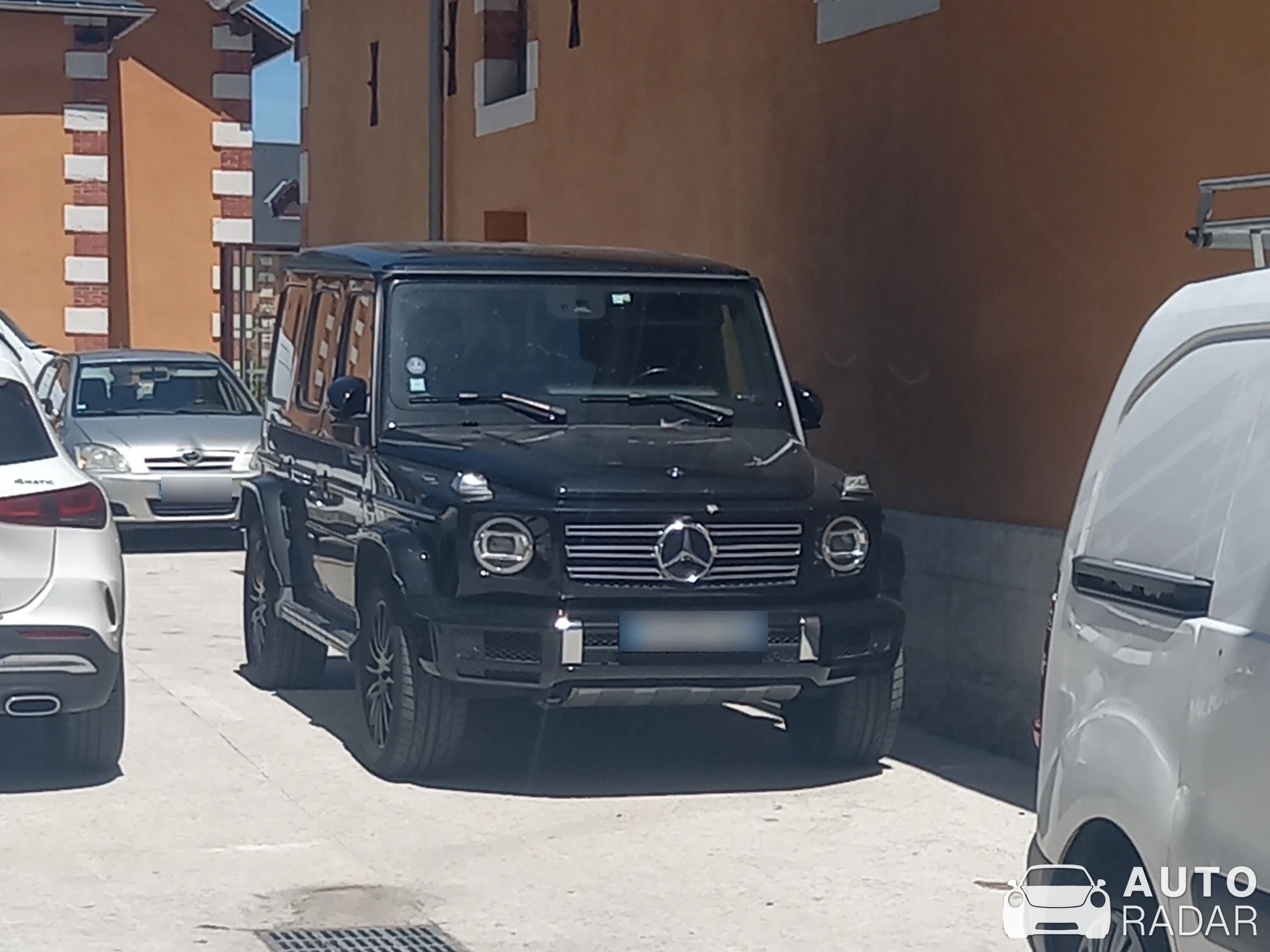 Mercedes-Benz G 500 spotted in Annecy