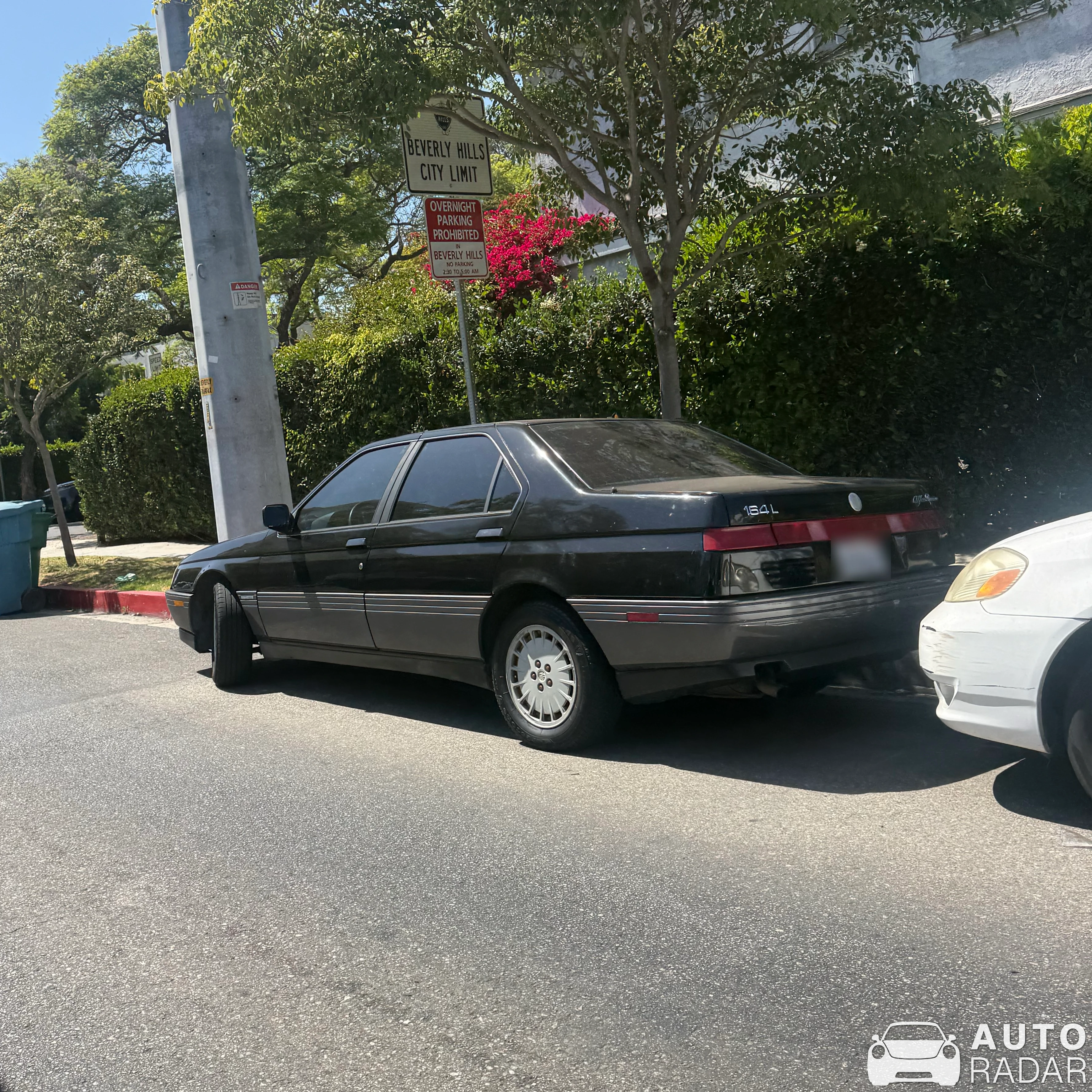 Alfa Romeo 164 spotted in Beverly Hills