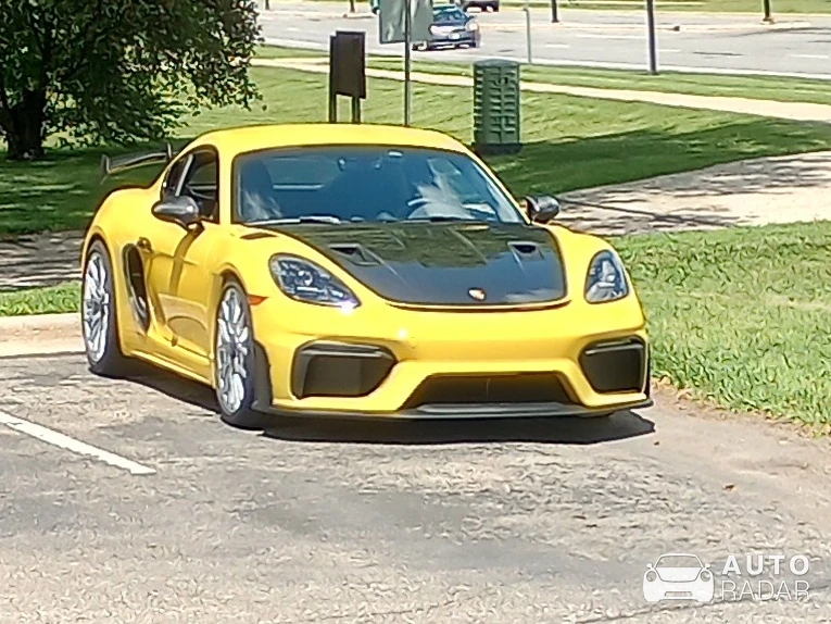 Porsche 718 Cayman GT4 RS spotted in Middleton