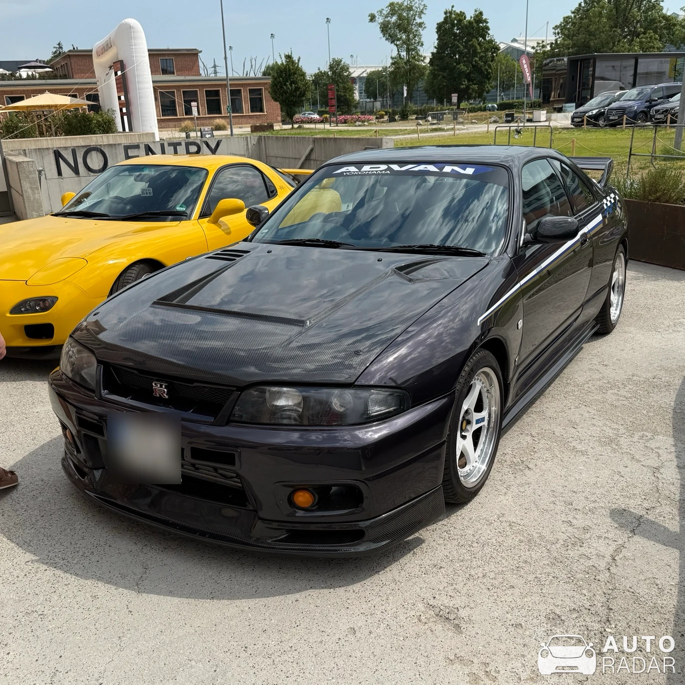 Nissan Skyline R33 GT-R V-Spec spotted in München
