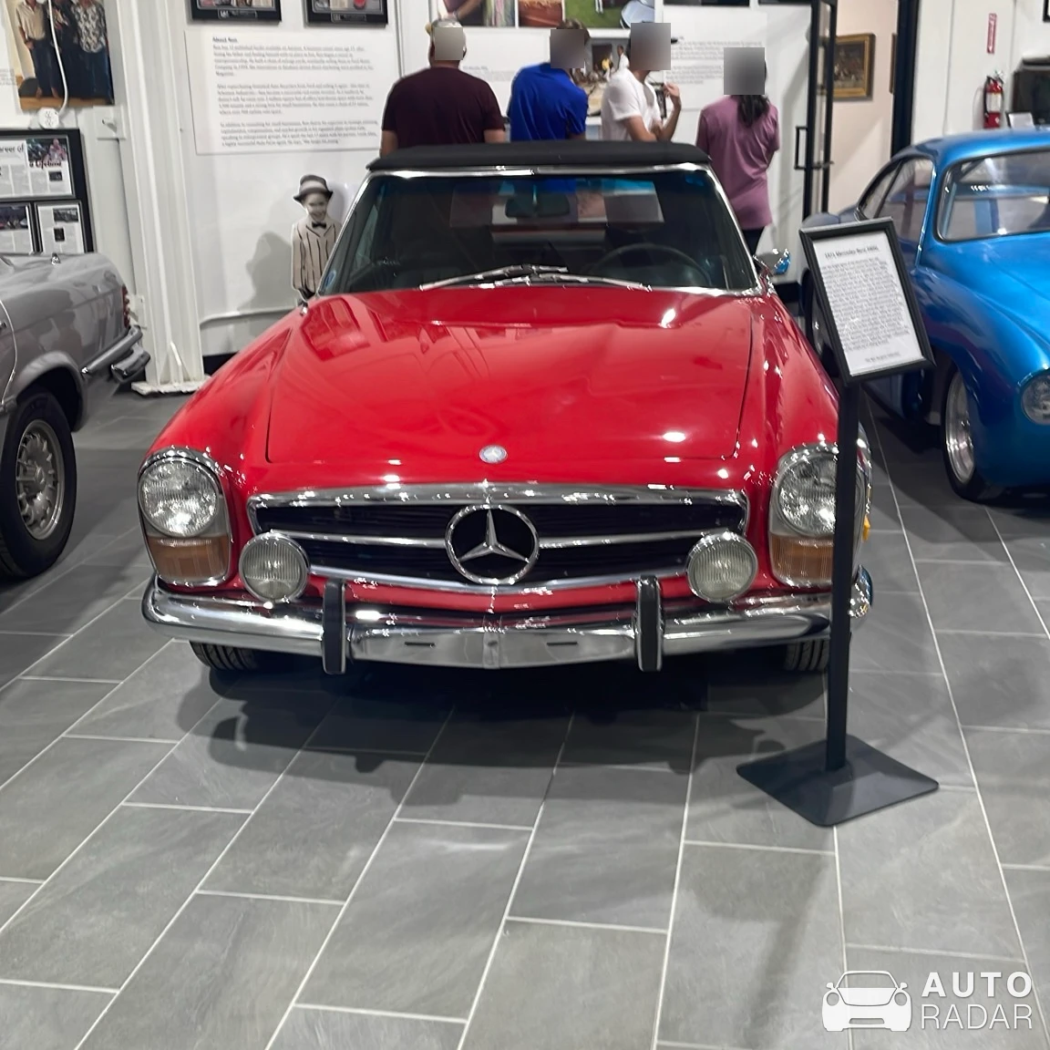 Mercedes-Benz 280SL W113 spotted in Fort Worth