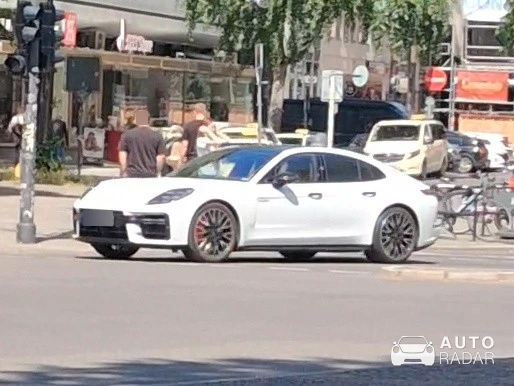 Porsche 972 Panamera spotted in Berlin