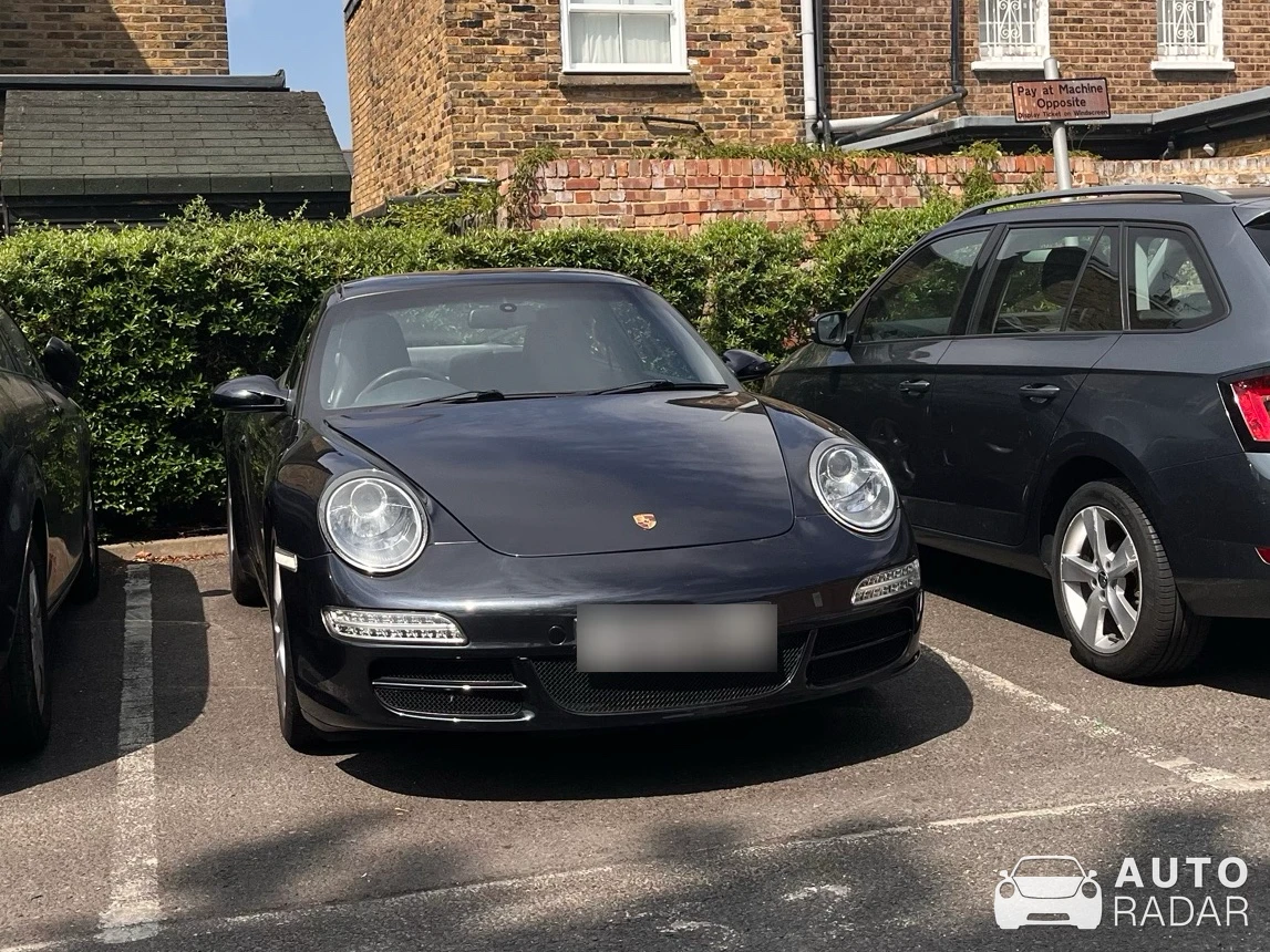 Porsche 997 Carrera spotted in London