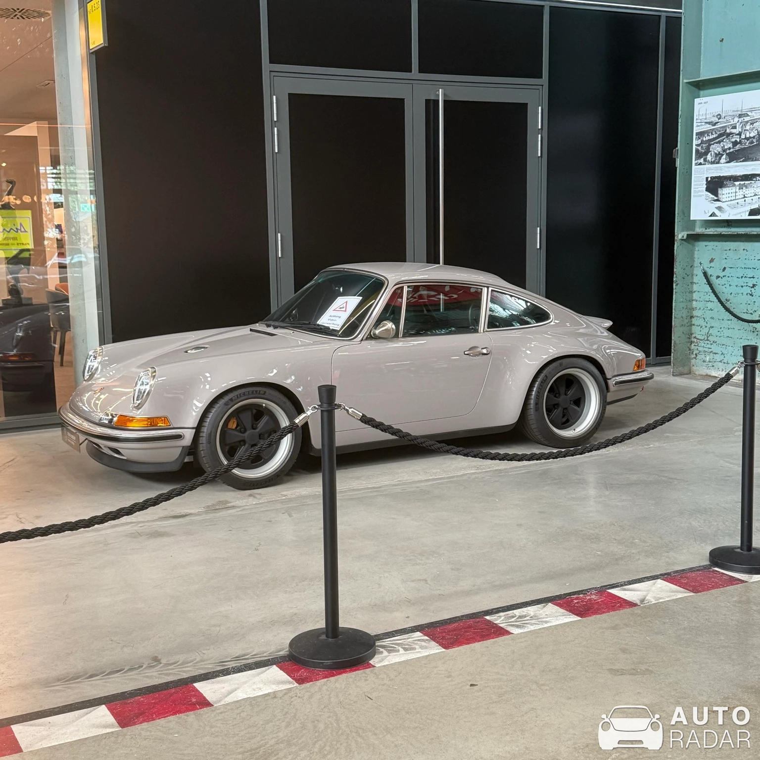 Singer 911 Classic Study spotted in München