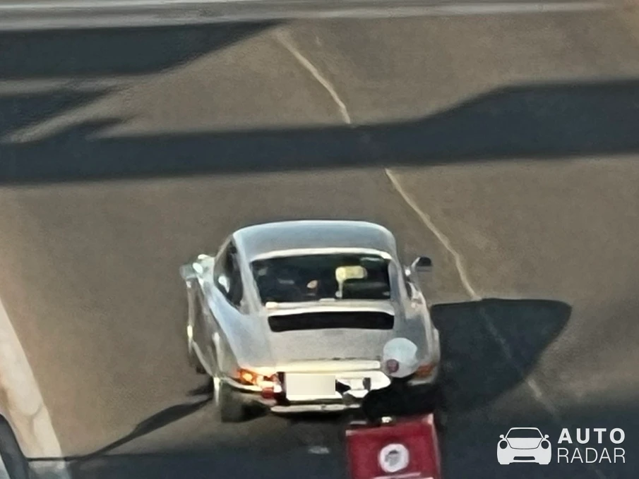 Porsche 911 S spotted in Cannes