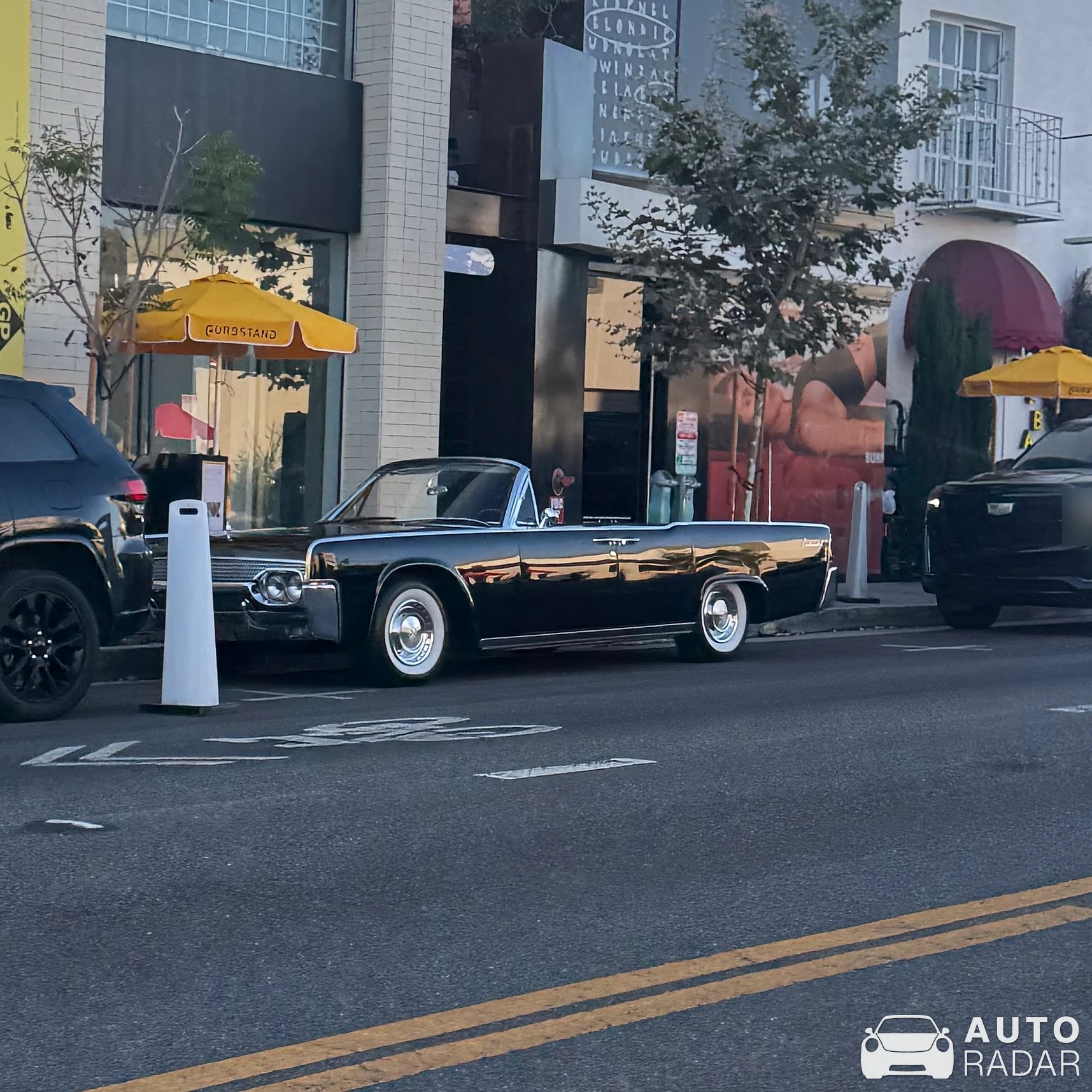 Lincoln Continental Mark V spotted in West Hollywood