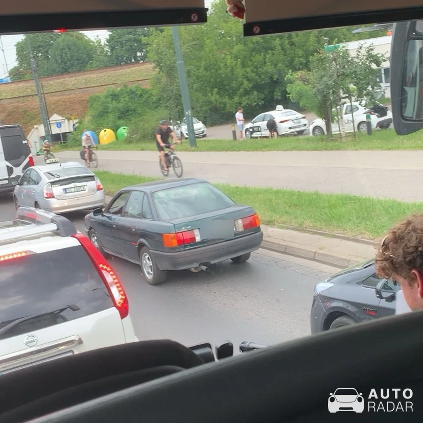 Audi 80 B3 spotted in Kraków