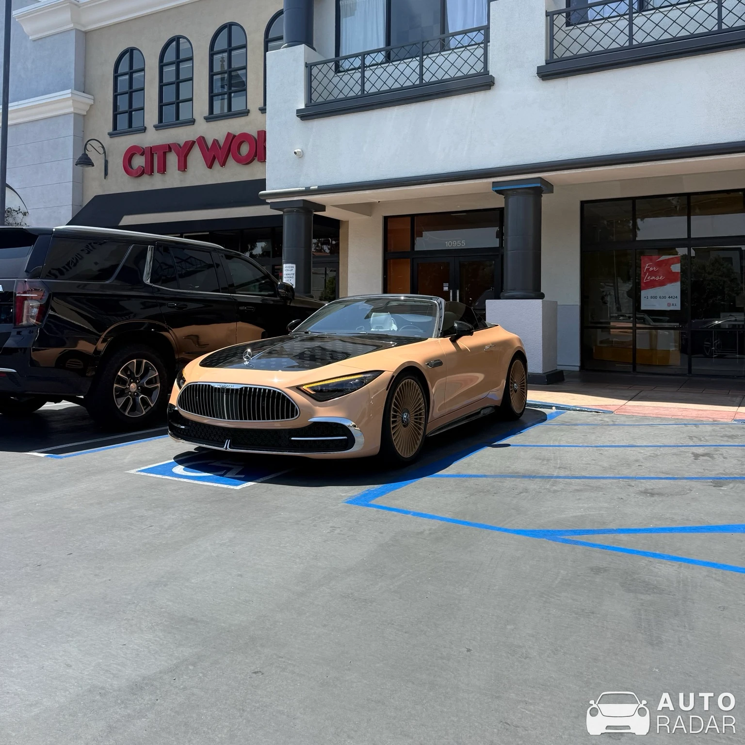 Mercedes-Maybach SL 680 Monogram Series spotted in Los Angeles