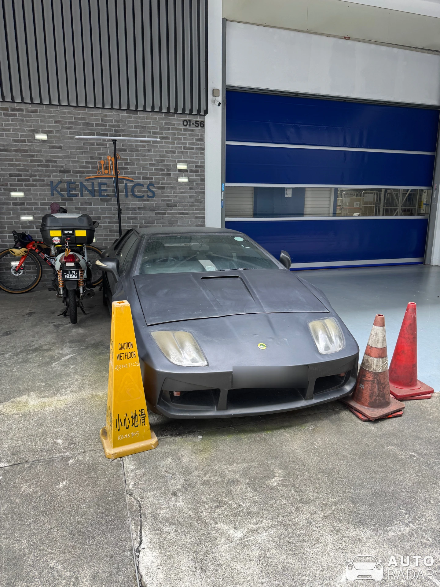Lotus Turbo Esprit spotted in Singapore