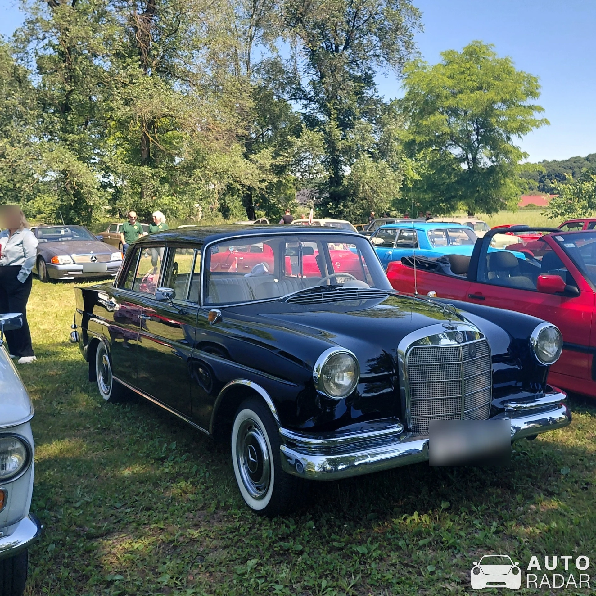 Mercedes-Benz 200D W110 spotted in Duplek