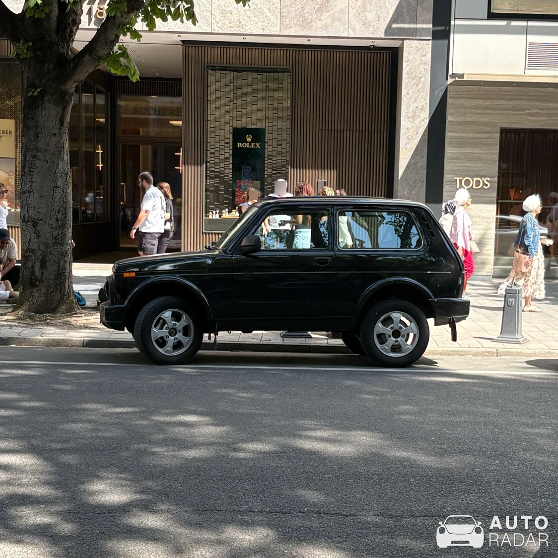 Lada Niva spotted in Düsseldorf
