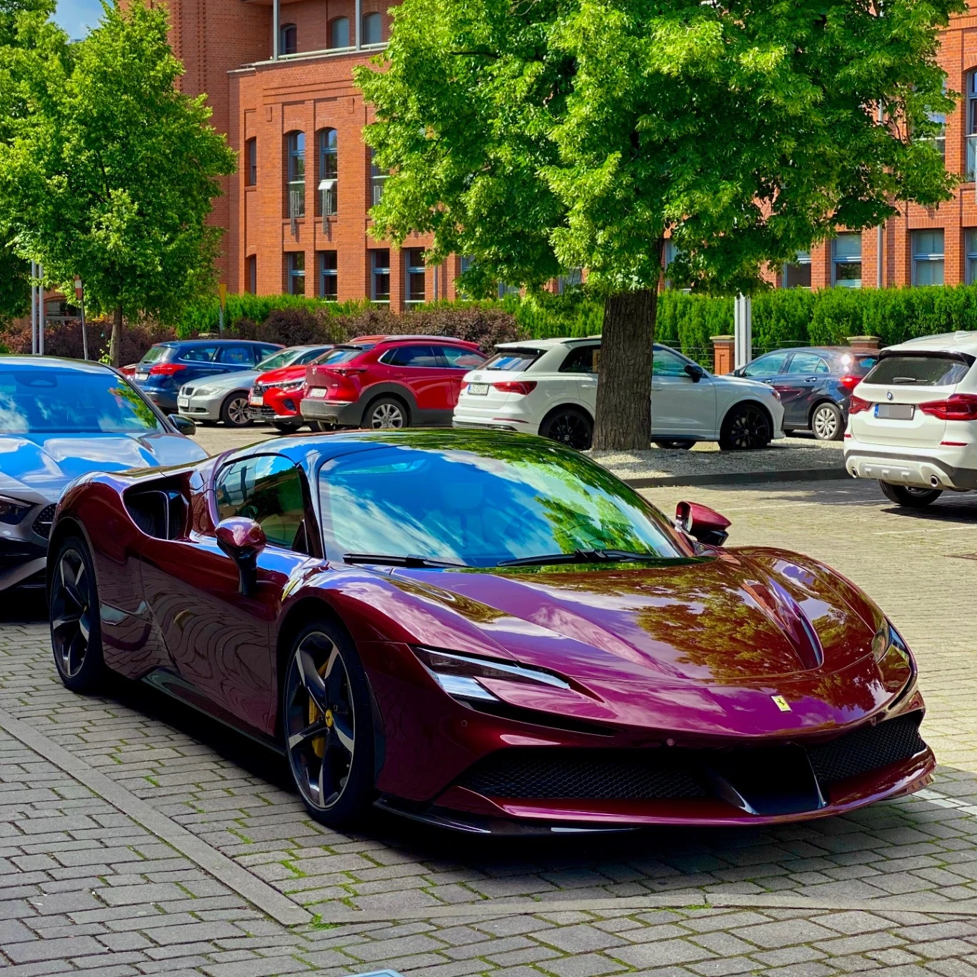 Ferrari SF90 Stradale spotted in Poznań, Польша