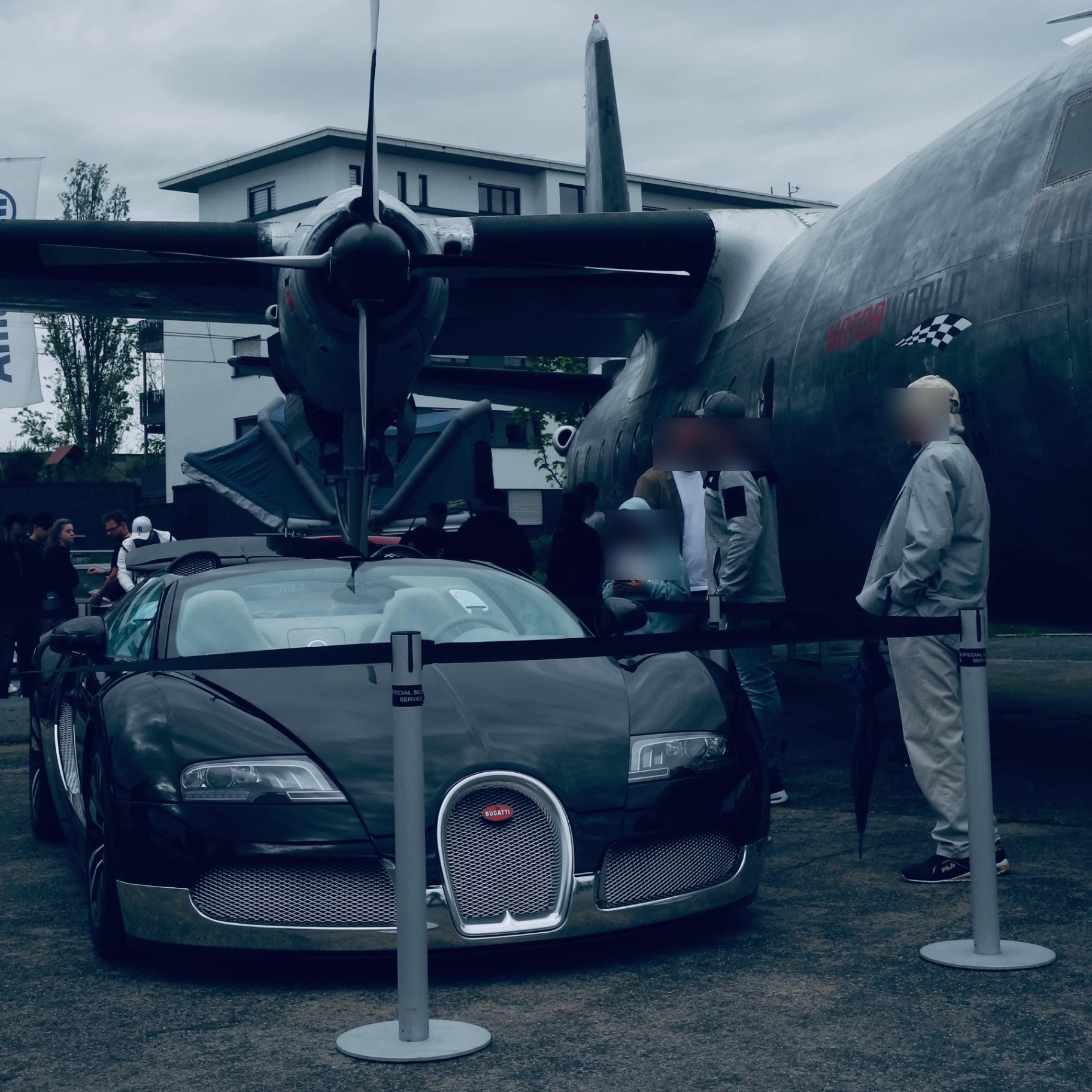 Bugatti Veyron 16.4 spotted in Köln, Germany
