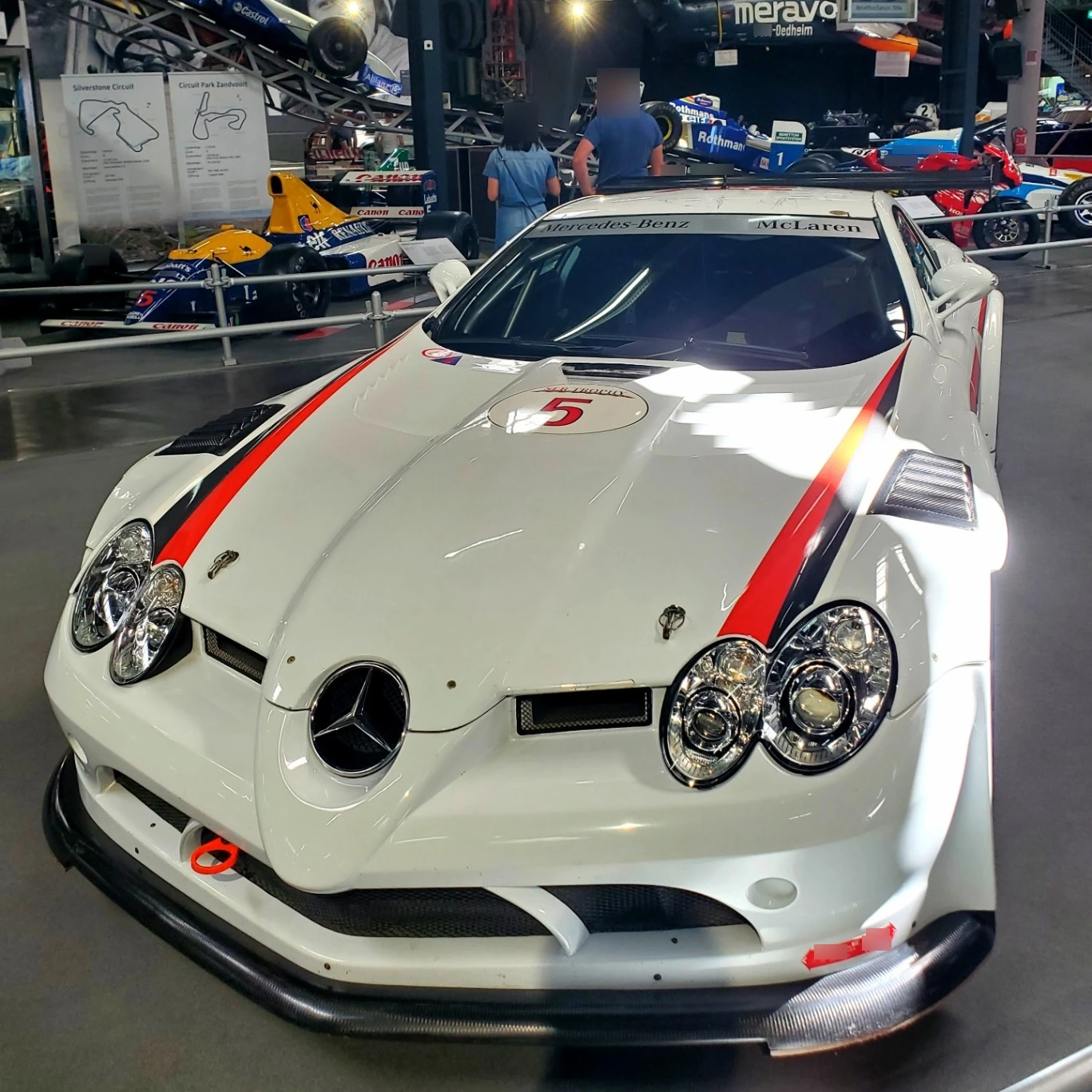 Mercedes-Benz SLR McLaren spotted in Sinsheim, Allemagne