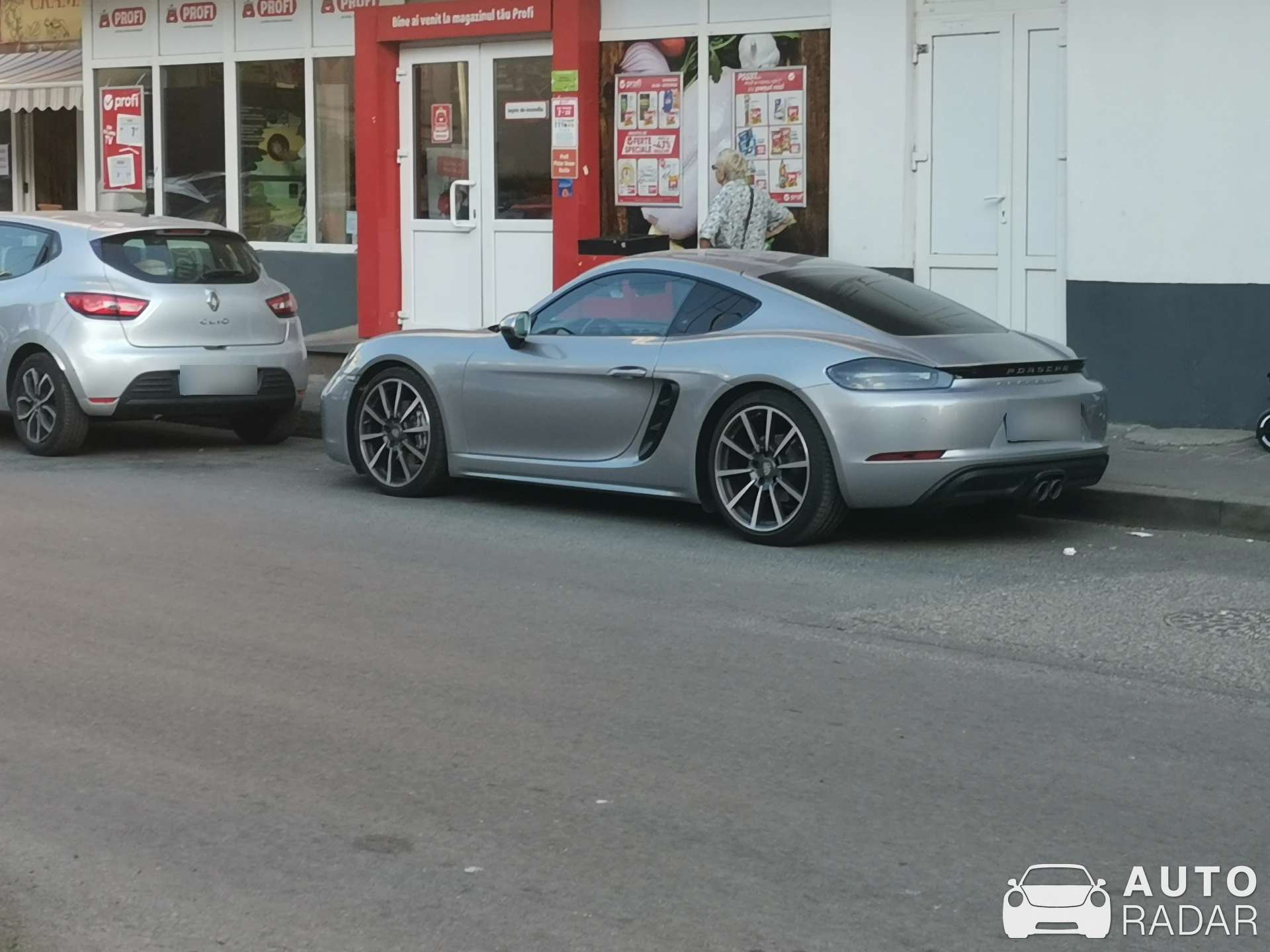 Porsche 718 Cayman spotted in Bacău