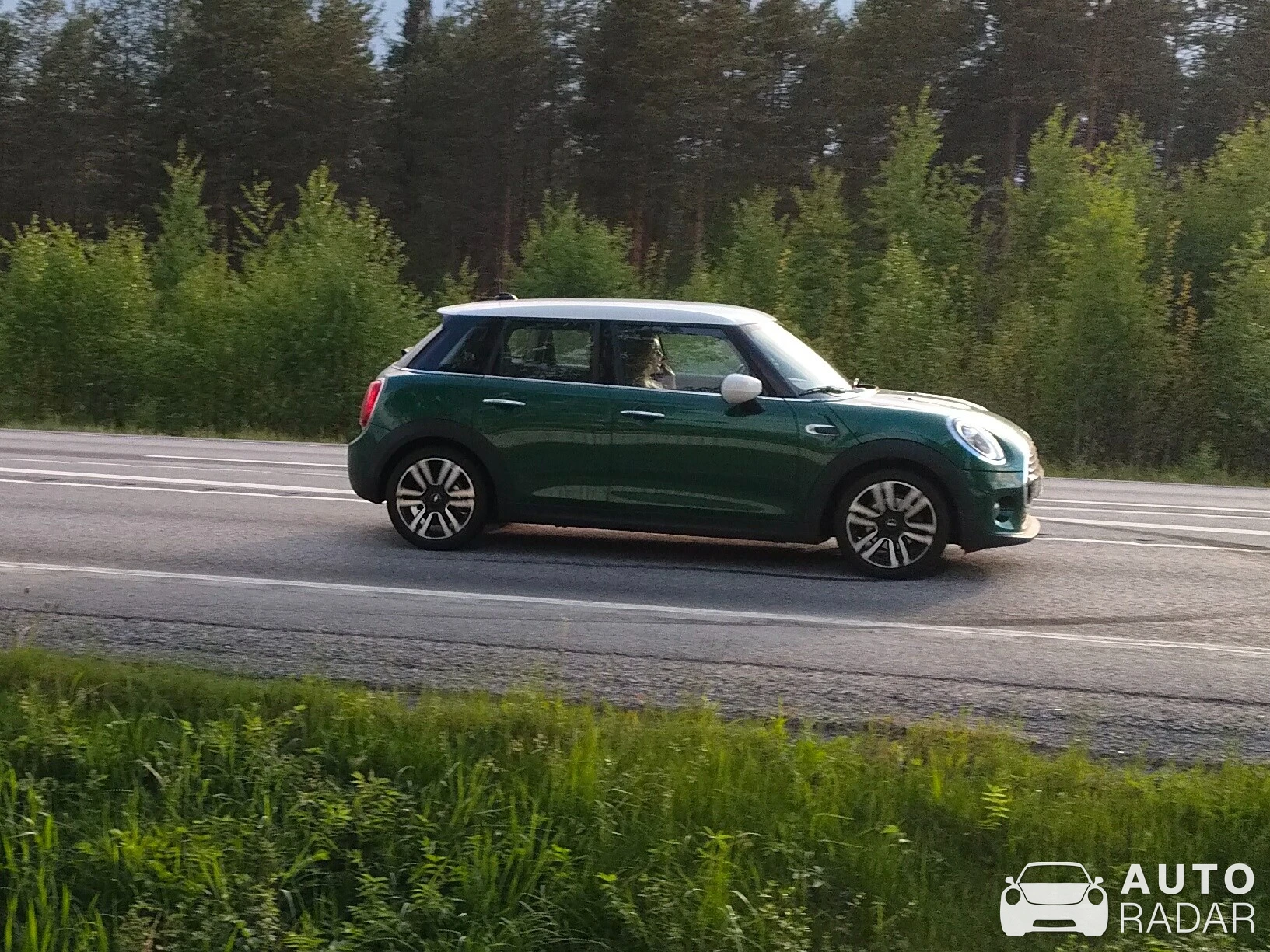 Mini Cooper S 5-Door spotted in Leivonmäki