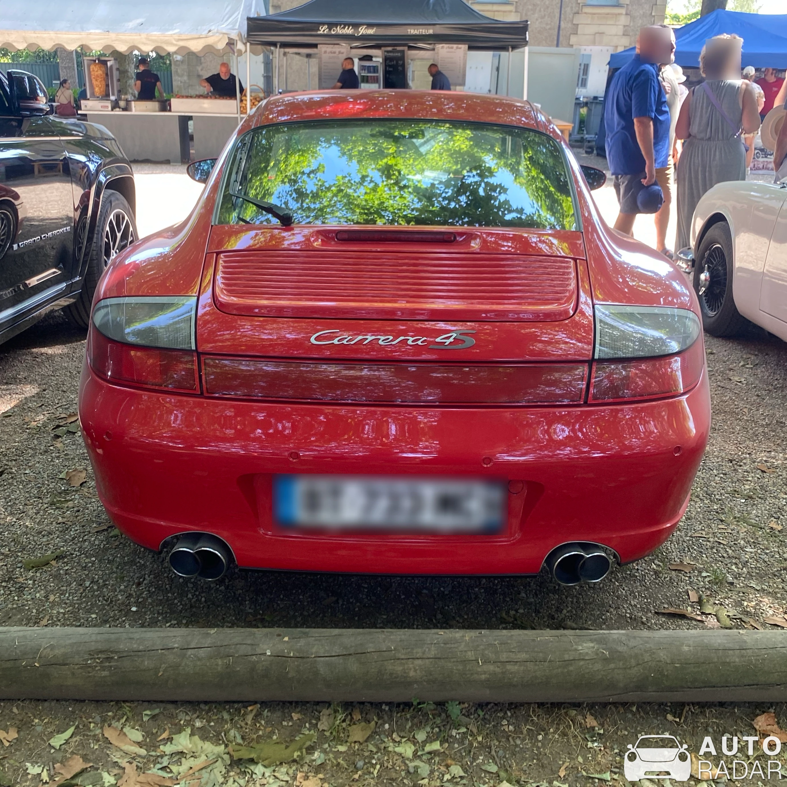 Porsche 996 Carrera 4S spotted in Chinon