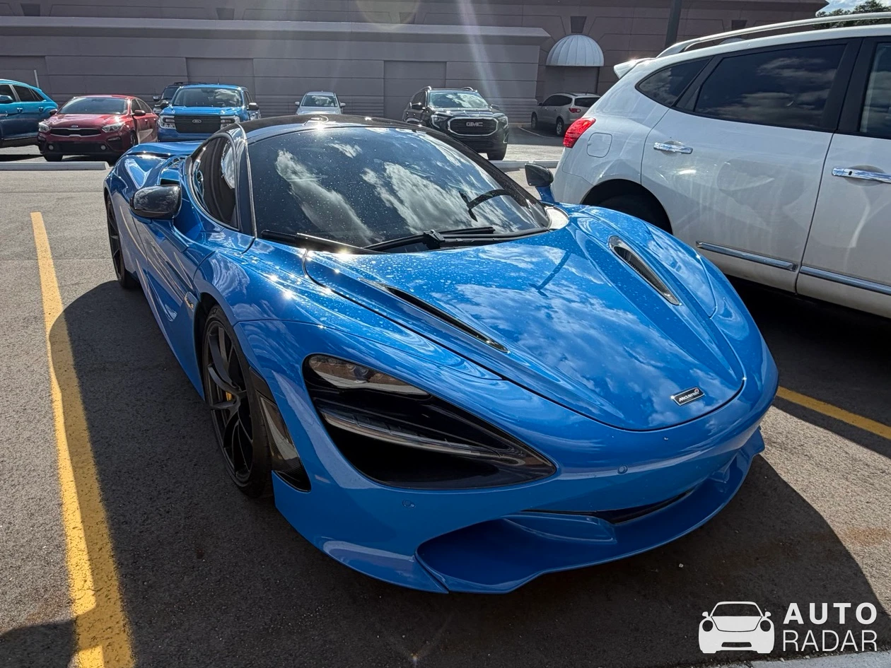 McLaren 720S spotted in Troy