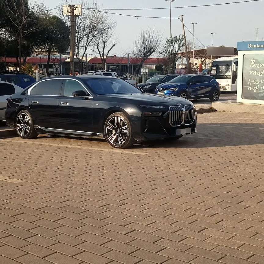 BMW İ7 spotted in Bandırma, Turki