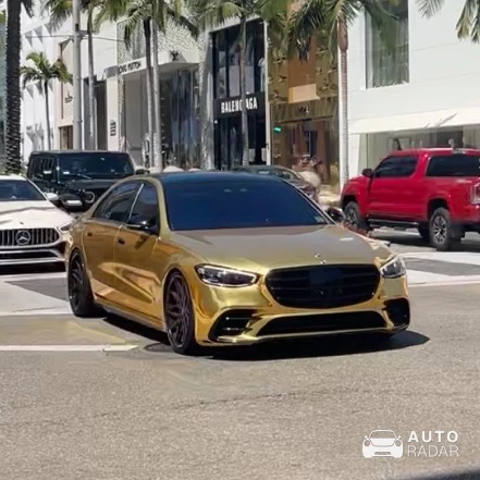 Mercedes-Benz S-Klasse W223 spotted in Beverly Hills, United States