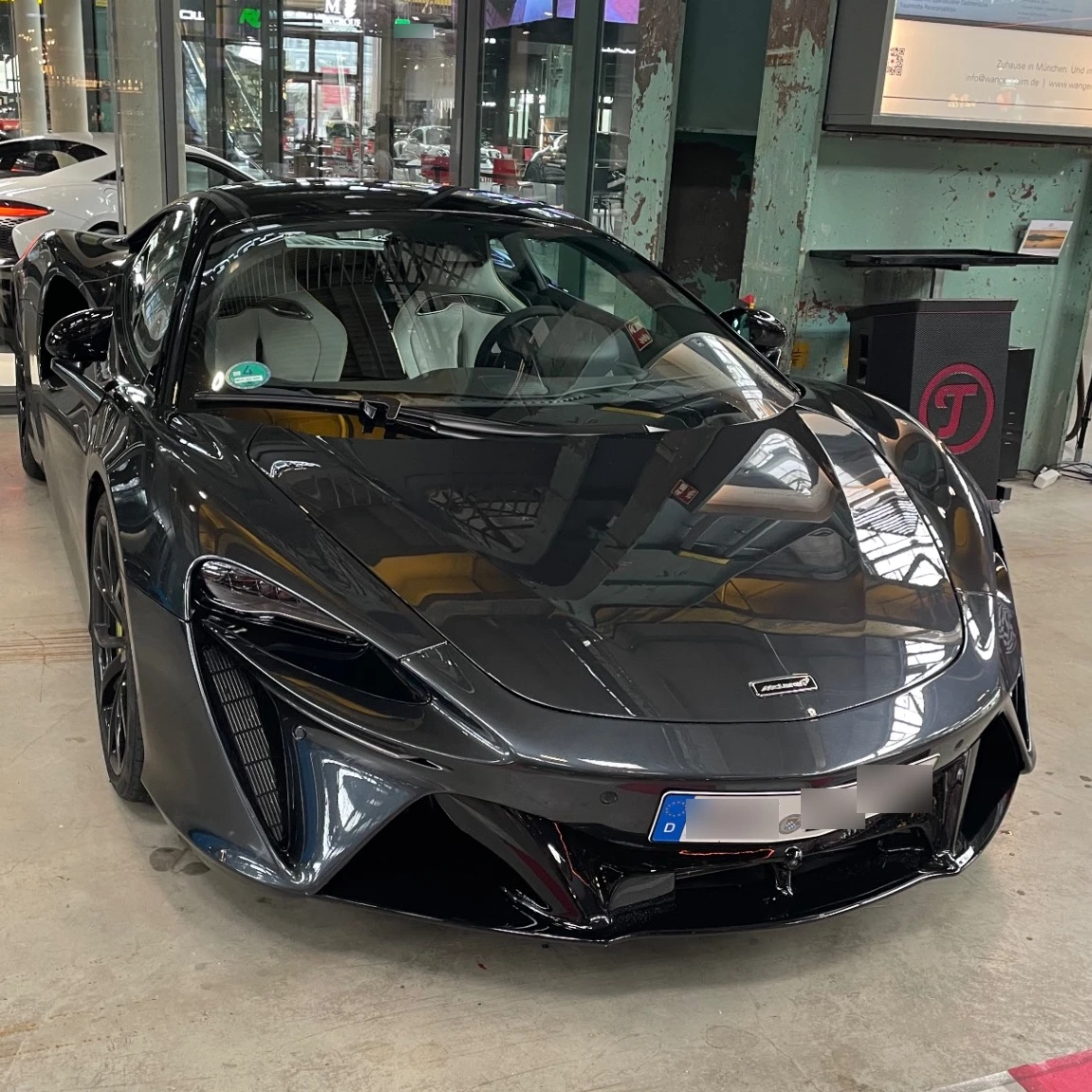 McLaren Artura spotted in München, Deutschland