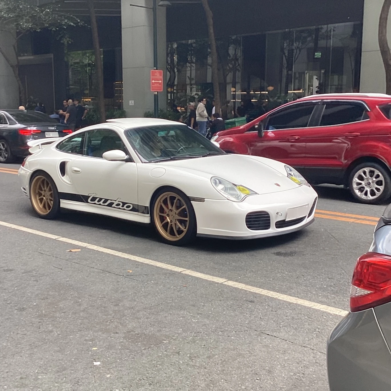 Porsche 996 Turbo spotted in Taguig, Philippines