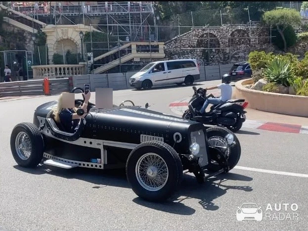 Devinci DB 718 Brigitte spotted in Monaco