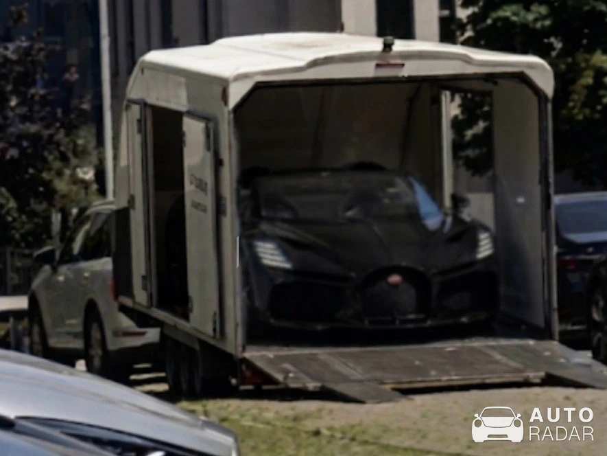 Bugatti W16 Mistral spotted in София